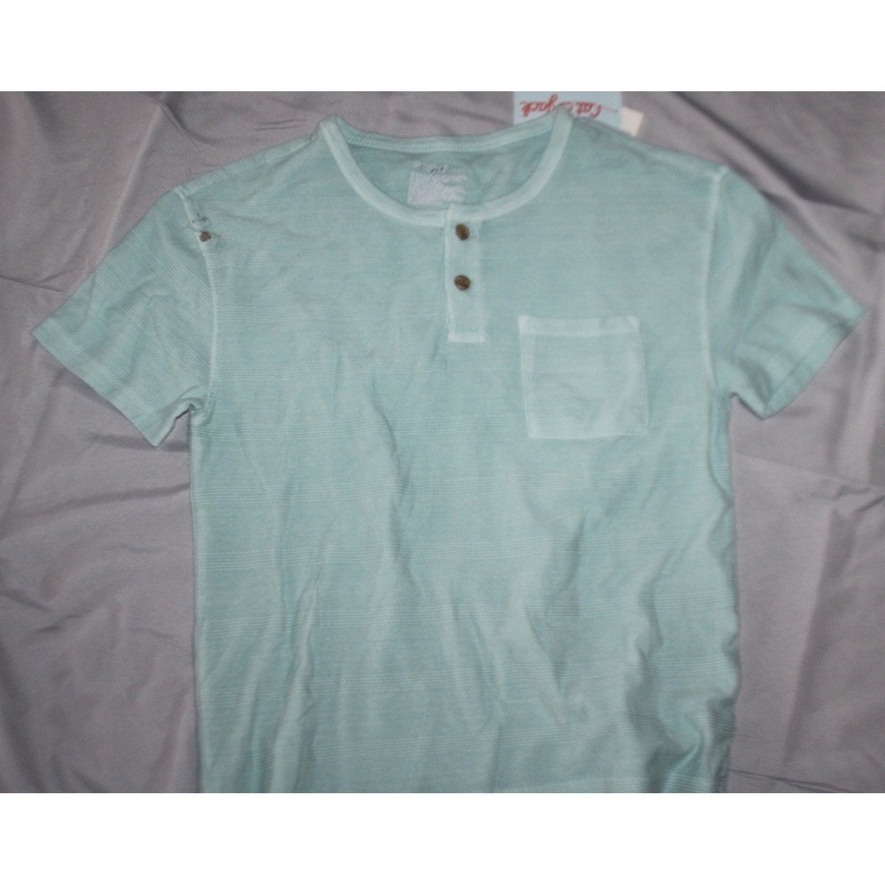 Cat and Jack Shirt Boys size S 6/7 Sleeve Crew Pocket Relaxed Fit Casual Top